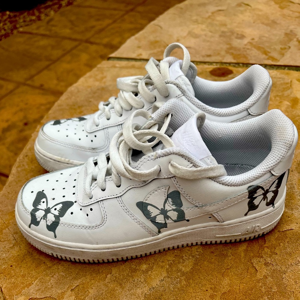 NIKE AF1 women’s sneakers with reflective butterflies. item excluded from bundle